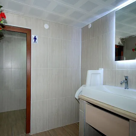 Lara Diamond Hotel 3*